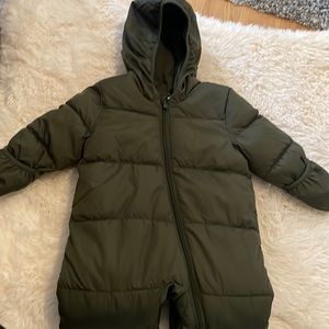 Unisex hooded frost free snow suit for baby